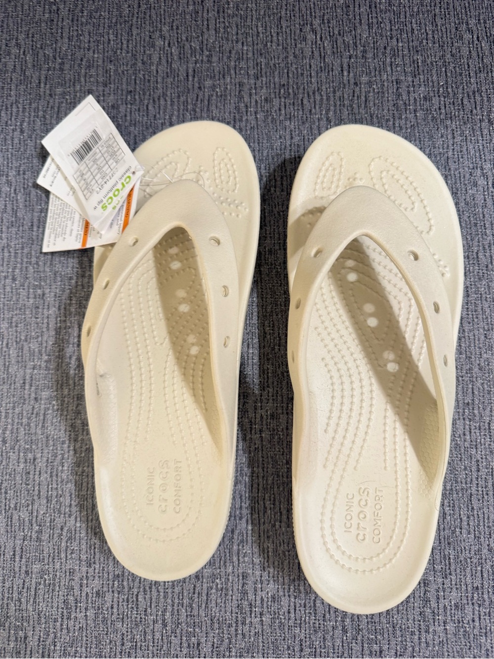 Crocs Classic Platform Flip Flops - Picture 7 of 16